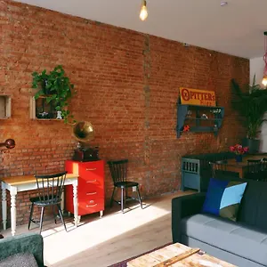 https://130sqm-appartment-with-20sqm-terras-and-free-parking.hotelsghent.com